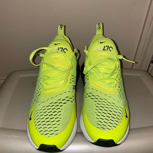 Mens Nike AirMax 270 in neon green